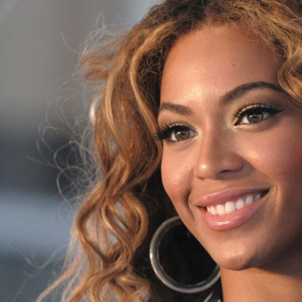 Beyonce Responds After On Air Mic Slip