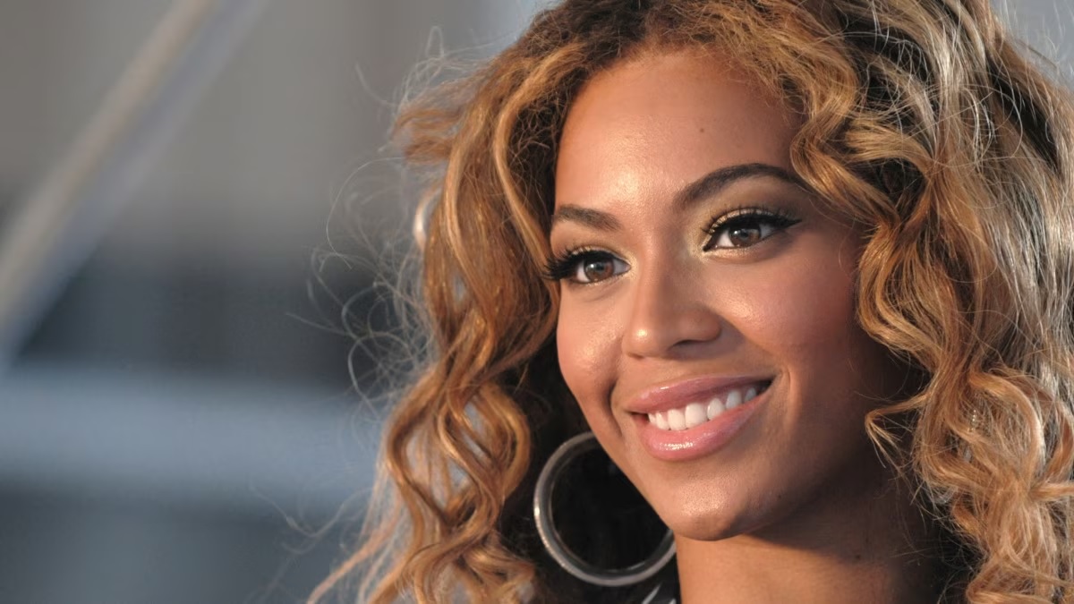 Beyonce Responds After On Air Mic Slip